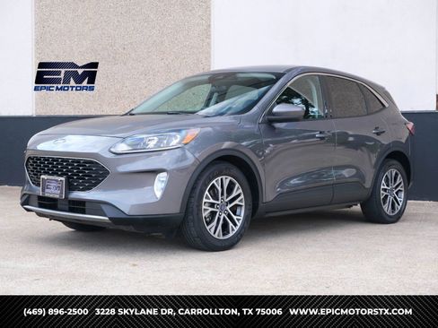 Used 2022 Ford Escape SEL image 1