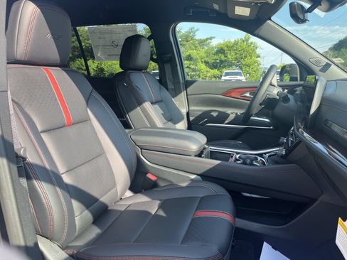 New 2026 Chevrolet Traverse RS FWD image 27