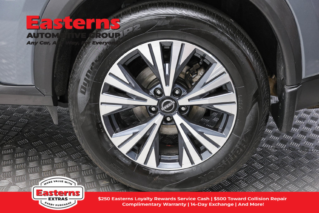 Used 2023 Nissan Rogue SV w/ SV Premium Package AWD/4WD image 9