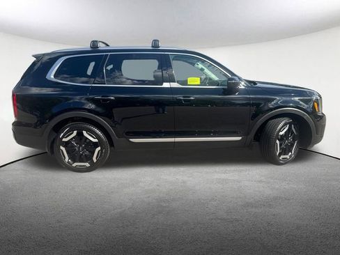 Used 2024 Kia Telluride S w/ S Sunroof Package image 15