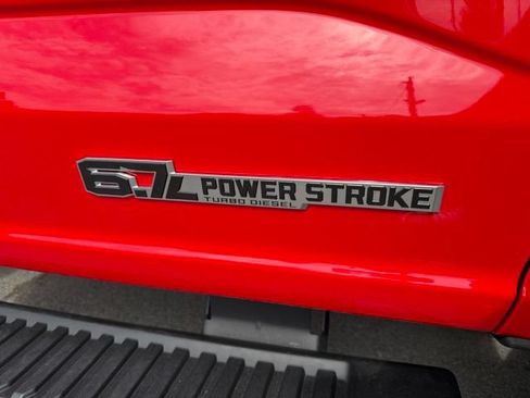 Used 2024 Ford F550 4x4 Regular Cab Super Duty image 18