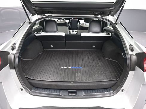 Used 2017 Toyota Prius Prime Premium FWD image 41