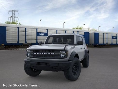 New 2026 Ford Bronco 4-Door image 2