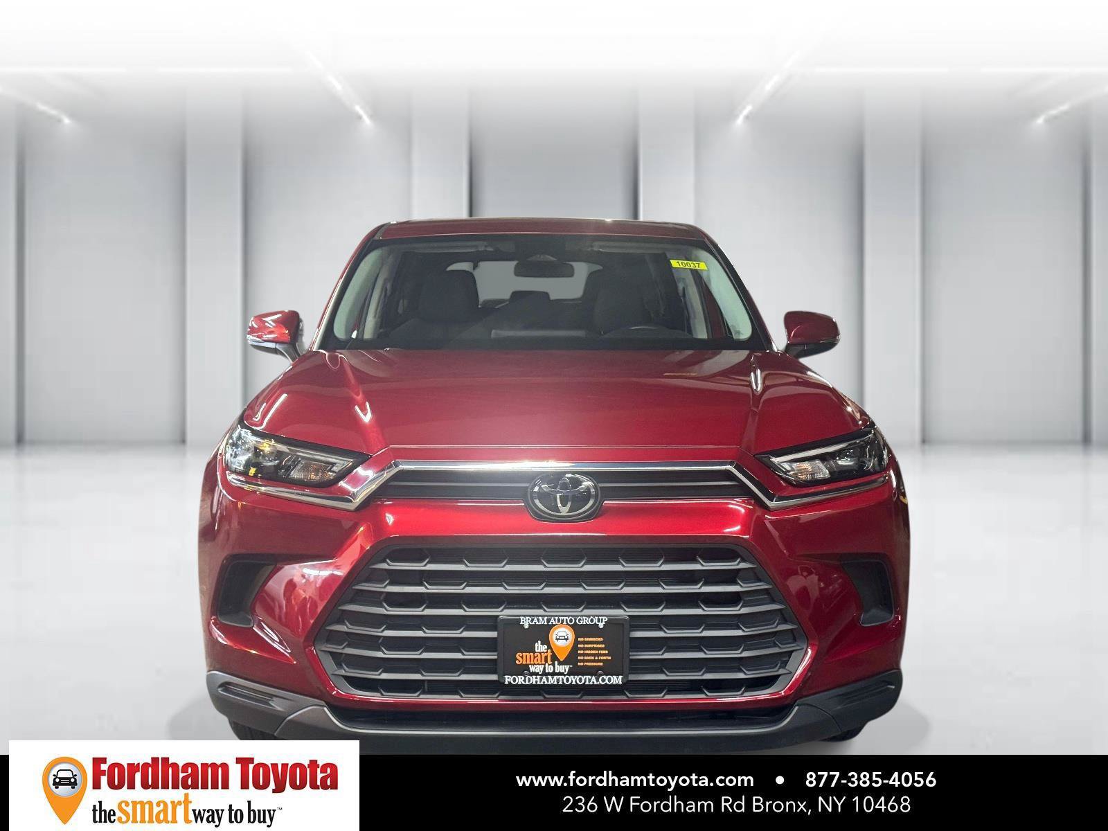 Used 2026 Toyota Grand Highlander AWD image 2