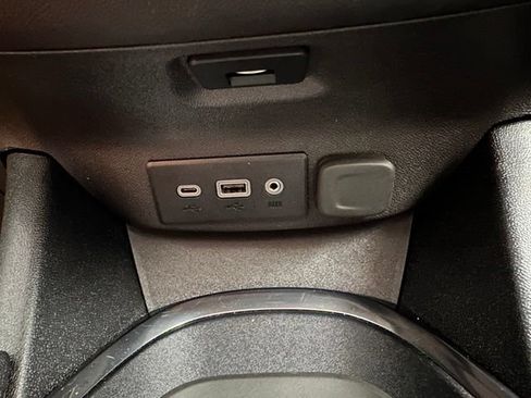 Used 2023 Chevrolet Malibu LT FWD image 14