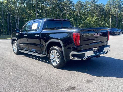 Used 2020 GMC Sierra 1500 SLT w/ SLT Premium Plus Package AWD/4WD image 5
