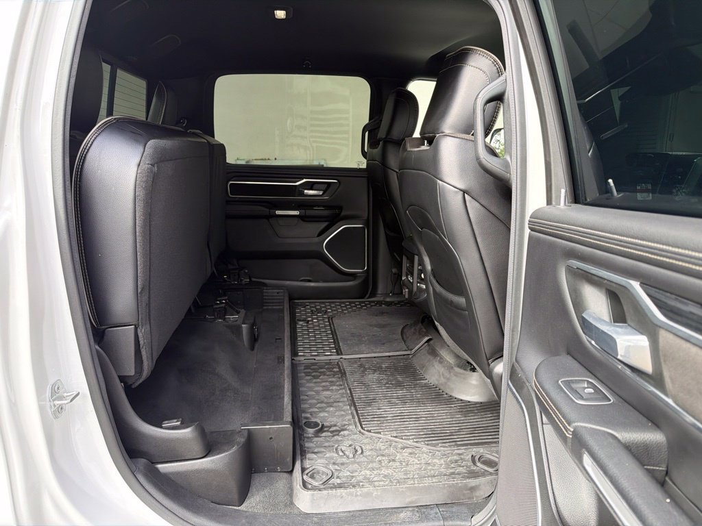 Used 2023 RAM 1500 Laramie AWD/4WD image 30