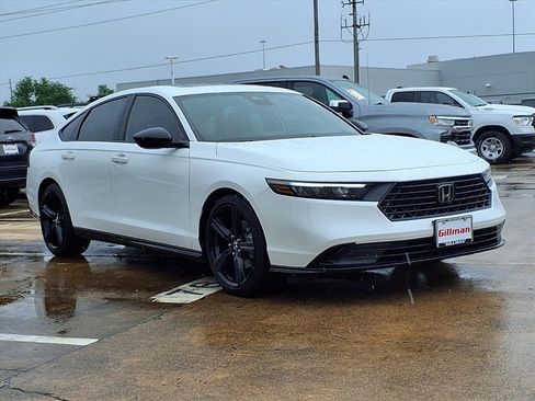 Used 2023 Honda Accord Sport image 2