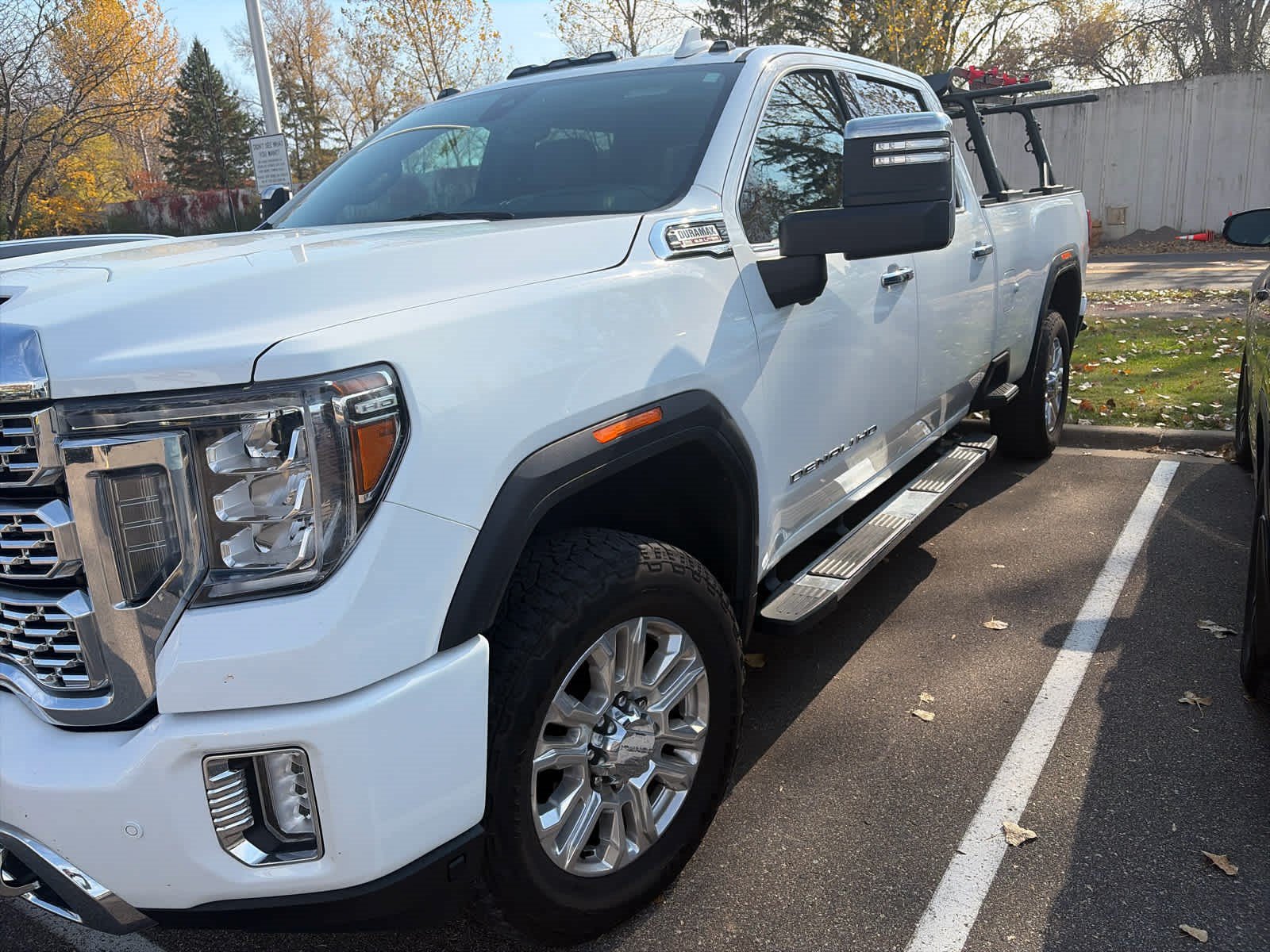 Used 2023 GMC Sierra 3500 Denali w/ Denali Ultimate Package AWD/4WD image 3