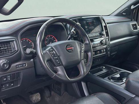 Used 2021 Nissan Titan PRO-4X w/ Pro-4x Convenience Package AWD/4WD image 11