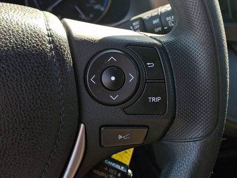Used 2018 Toyota RAV4 LE w/ All Weather Liner Package AWD/4WD image 22