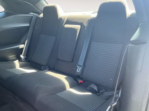 Used 2017 Dodge Challenger SXT RWD image 13