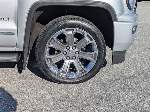 Used 2018 GMC Sierra 1500 Denali w/ Denali Ultimate Package image 12