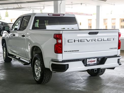 Used 2022 Chevrolet Silverado 1500 Custom w/ LPO, Dark Essentials Package RWD image 2
