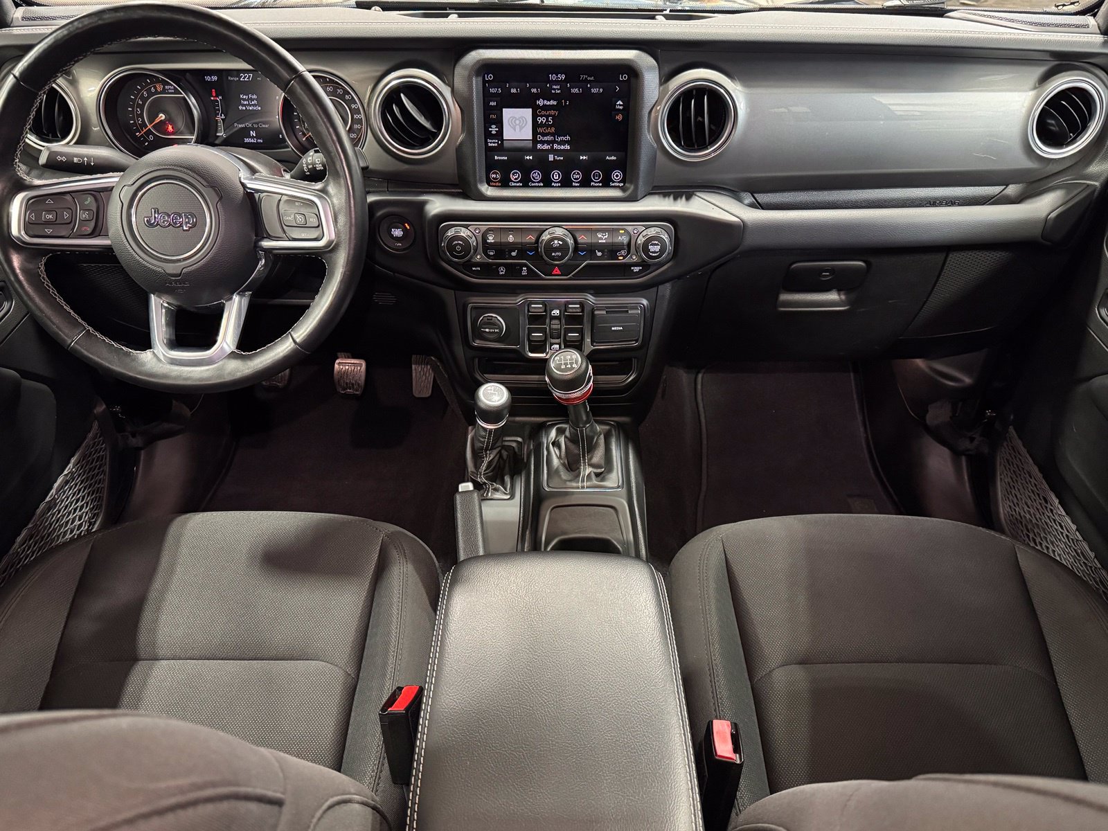 Used 2021 Jeep Wrangler Unlimited Sahara w/ Uconnect 4C Nav & Sound Group AWD/4WD image 2