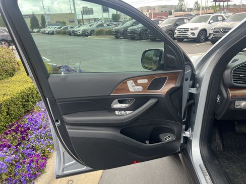 Used 2025 Mercedes-Benz GLE 350 4MATIC image 14