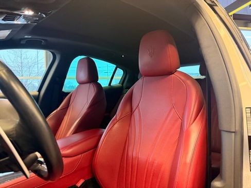 Used 2023 Maserati Grecale Modena AWD/4WD image 20
