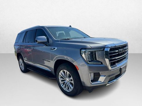Used 2022 GMC Yukon SLT AWD/4WD image 3