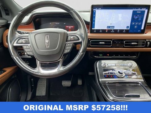 Used 2023 Lincoln Nautilus Reserve AWD/4WD image 11