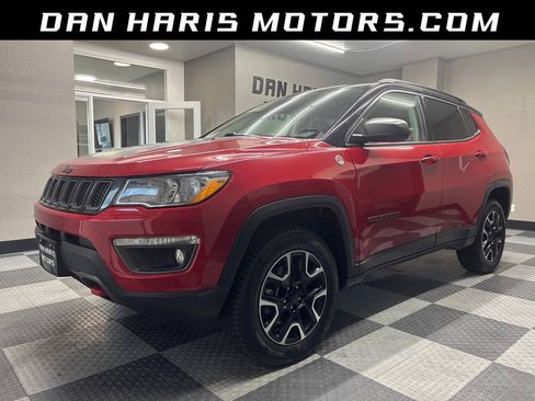 Used 2020 Jeep Compass Trailhawk AWD/4WD image 1