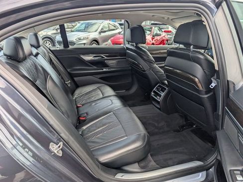 Used 2020 BMW 740i RWD image 17