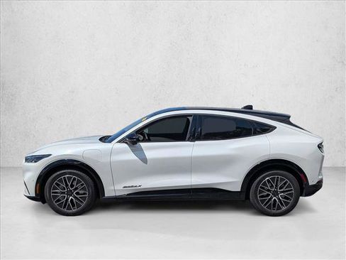 Used 2024 Ford Mustang Mach-E Premium RWD image 9