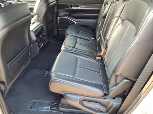 Used 2024 Jeep Wagoneer Series II w/ Flexible Seating Group RWD image 13