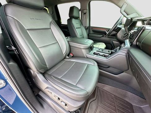 Used 2024 GMC Sierra 2500 Denali w/ Denali Reserve Package image 30