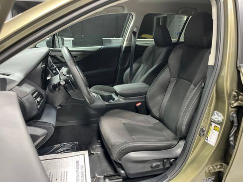 Used 2024 Subaru Outback Premium AWD/4WD image 14