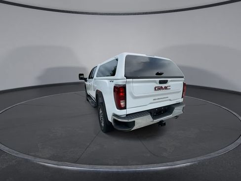 Used 2024 GMC Sierra 2500 SLE w/ SLE Value Package; AWD/4WD image 6