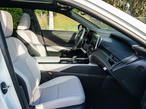 New 2026 Lexus RX 350 image 15