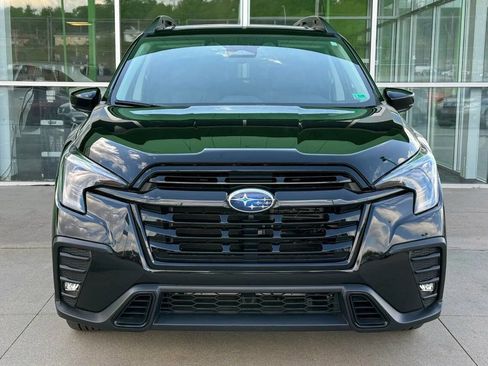 Used 2025 Subaru Ascent Bronze Edition AWD/4WD image 2