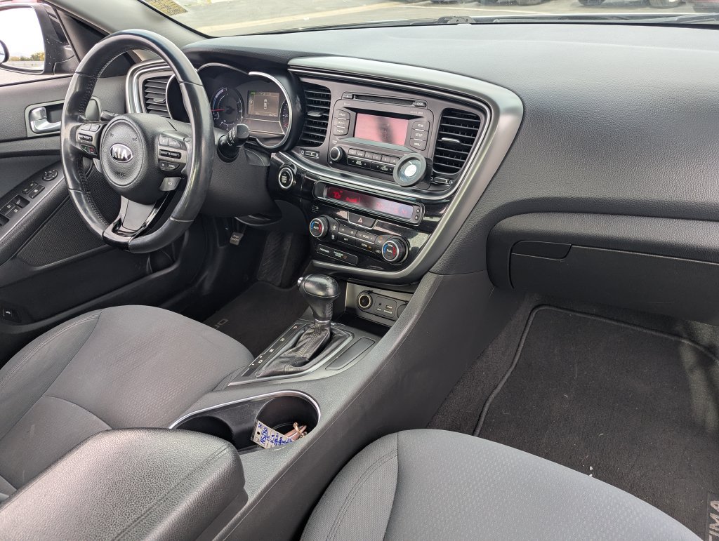 Used 2015 Kia Optima LX FWD image 32