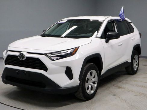 Used 2024 Toyota RAV4 LE image 6