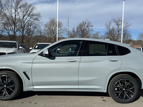 Used 2025 BMW X4 xDrive30i w/ Premium Package image 7