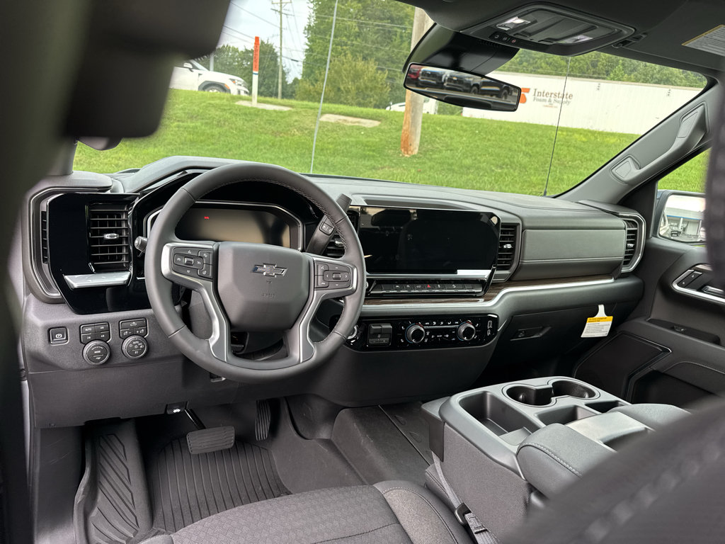 New 2026 Chevrolet Silverado 1500 RST w/ Z71 Off-Road Package AWD/4WD image 12