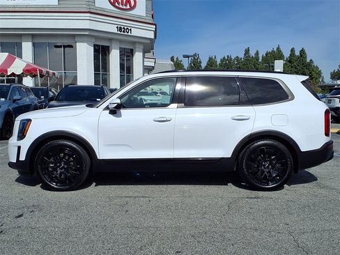 Certified 2022 Kia Telluride EX w/ EX Premium Package image 2