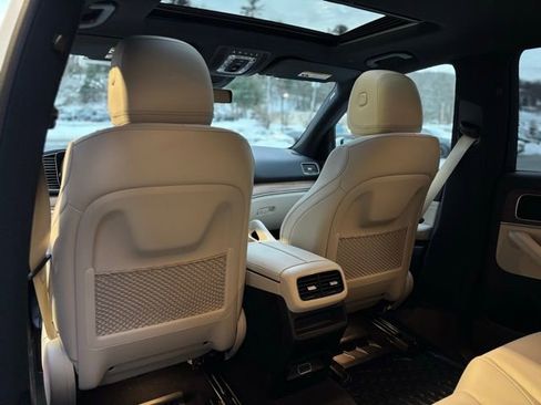 Used 2025 Mercedes-Benz GLE 450 4MATIC image 22