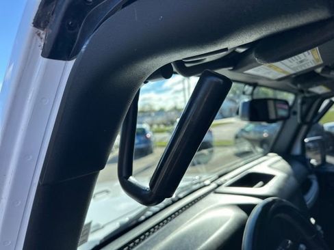 Used 2017 Jeep Wrangler Unlimited Sahara w/ Dual Top Group image 14