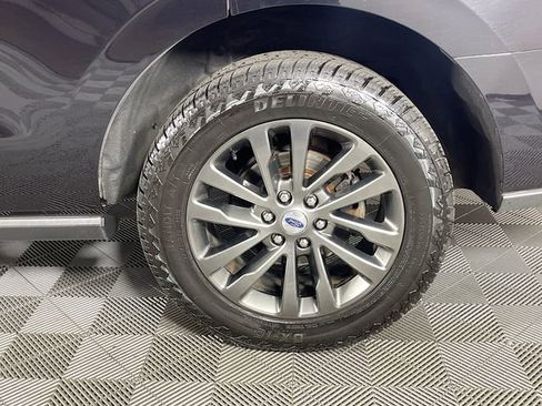 Used 2020 Ford Expedition Limited AWD/4WD image 35