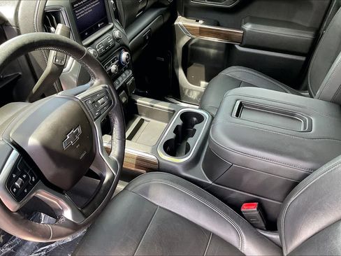 Used 2020 Chevrolet Silverado 1500 RST w/ Rally Edition AWD/4WD image 17