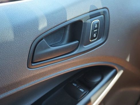 Used 2019 Ford Transit Connect XL FWD image 25