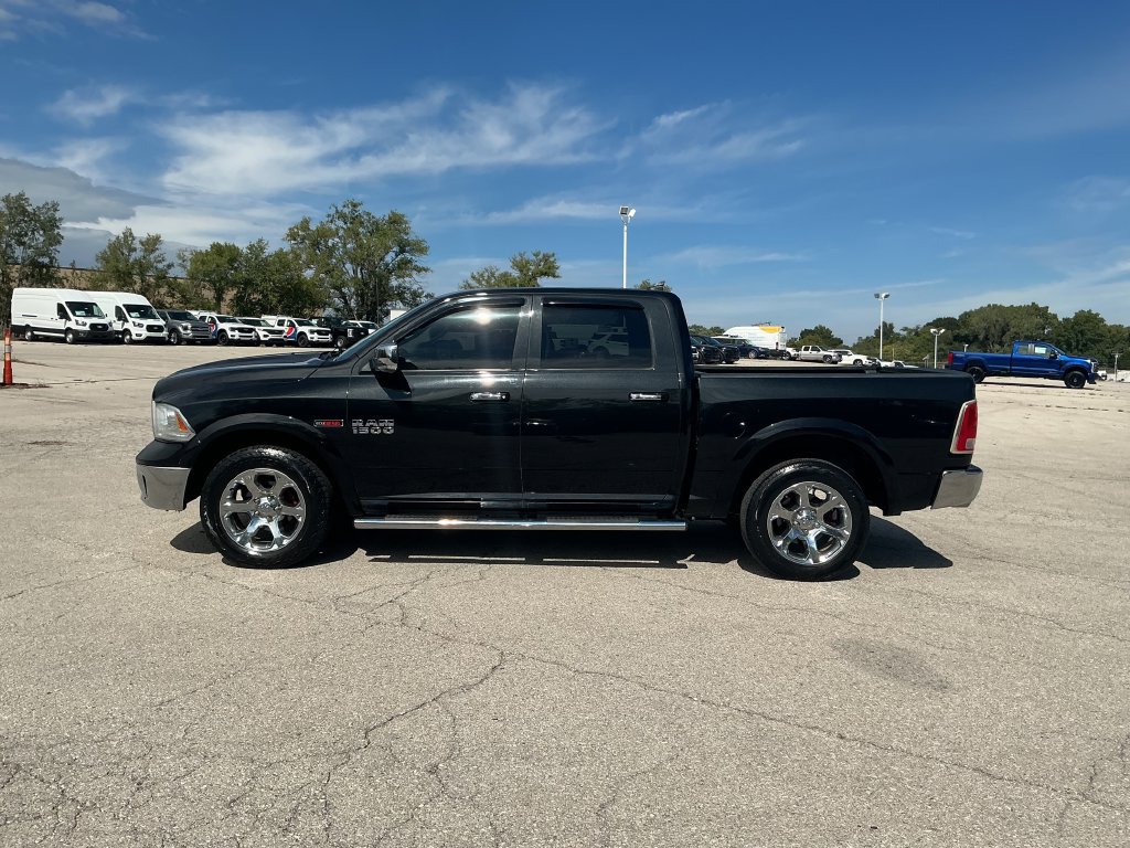 Used 2016 RAM 1500 Laramie AWD/4WD image 2