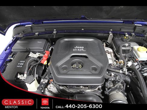 Used 2019 Jeep Wrangler Unlimited Sahara AWD/4WD image 23