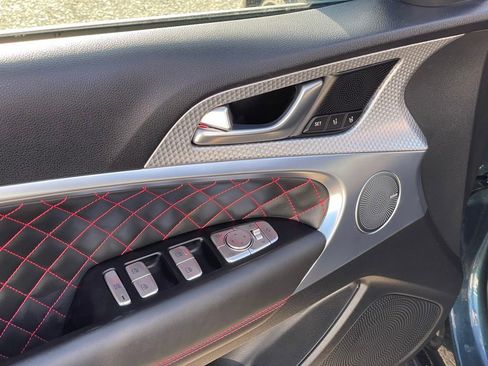 Used 2023 Genesis G70 3.3T w/ Sport Prestige Package image 11