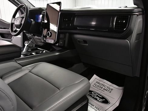 Used 2025 Ford F150 Lightning Flash AWD/4WD image 31