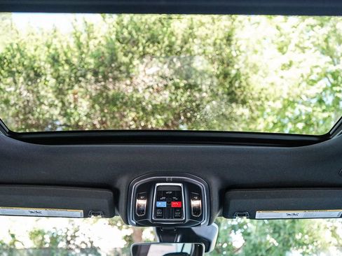 New 2026 Jeep Grand Cherokee Altitude image 16