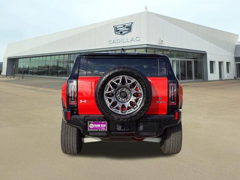 Used 2025 GMC Hummer EV 3X w/ LPO, Cargo Utility Package image 5