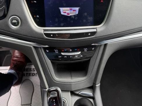 Used 2024 Cadillac XT5 Premium Luxury AWD/4WD image 3
