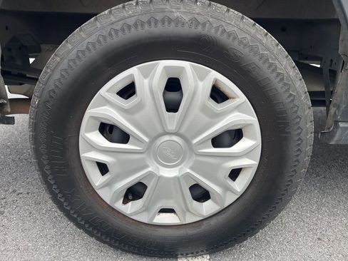 Used 2023 Ford Transit 350 XLT image 26